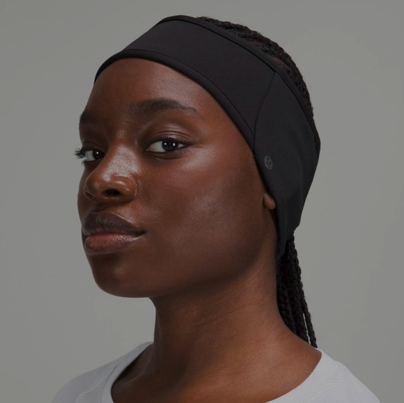 lululemon athletica Accessories - NWT / Lululemon / run for it all ear warmer / Black / OS